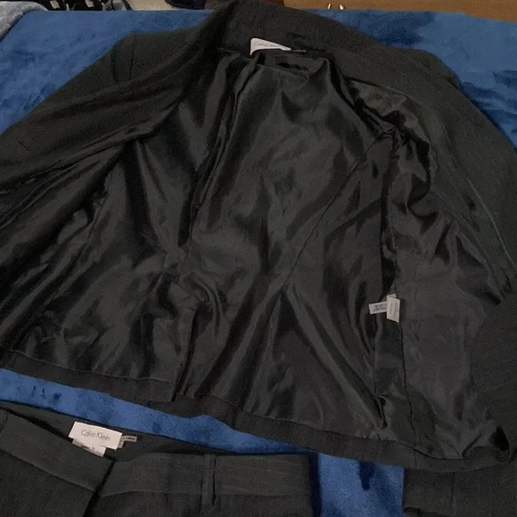 Beautiful Calvin Klein pinstripe suit - Picture 10 of 13